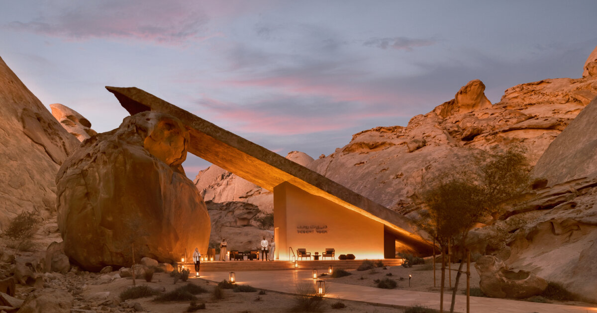 stațiunea rock desert de arhitectura oppenheim se deschide în munții hejaz, saudi arabia